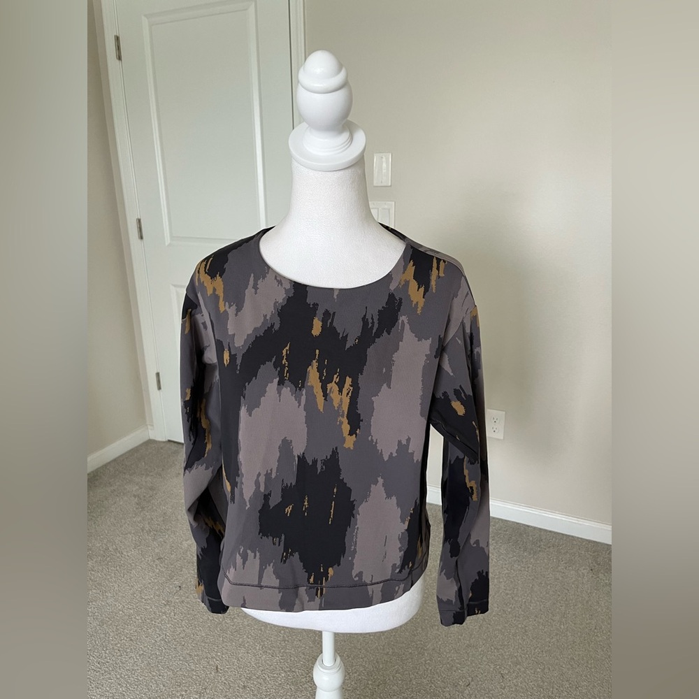 NWOT Lululemon Robert Geller Collab Take The Moment Longsleeve Sweater Size M/L